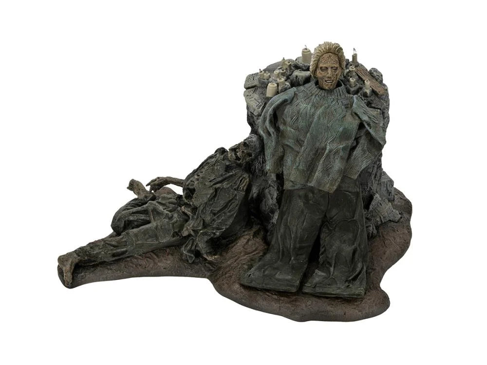 Friday the 13th - Pamela Voorhes Shrine Diorama - The Game